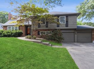 7320 High Dr, Prairie Village, KS 66208