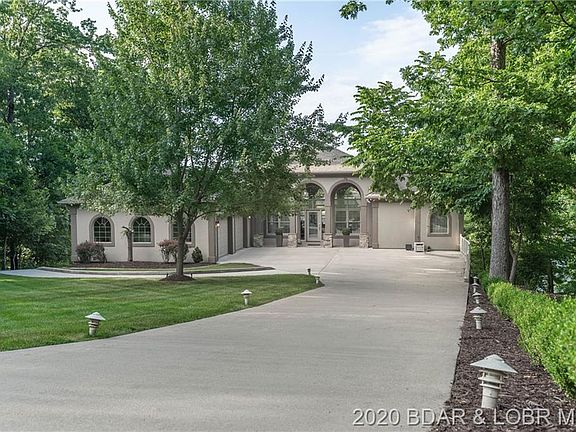 2nd image of 313 Lake Dr