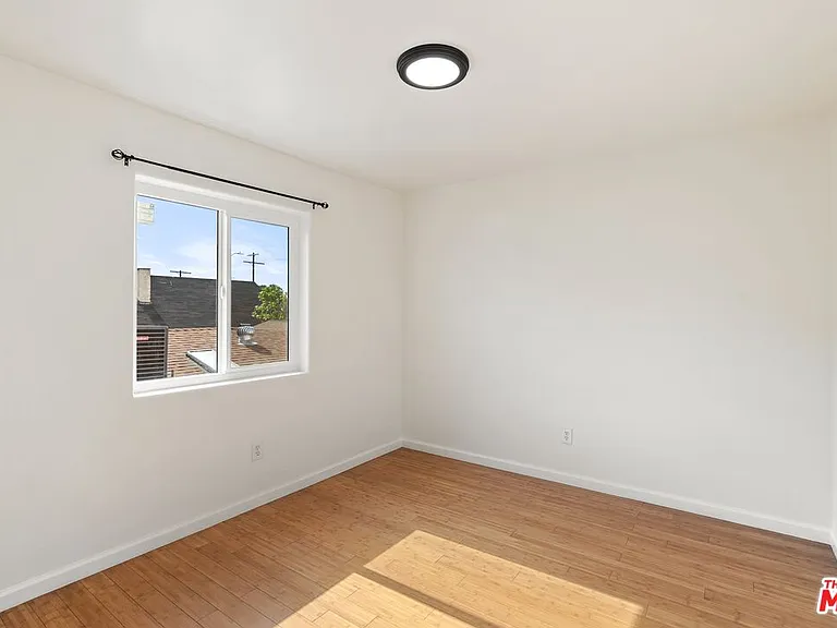 145 E Gage Ave — Photo 16