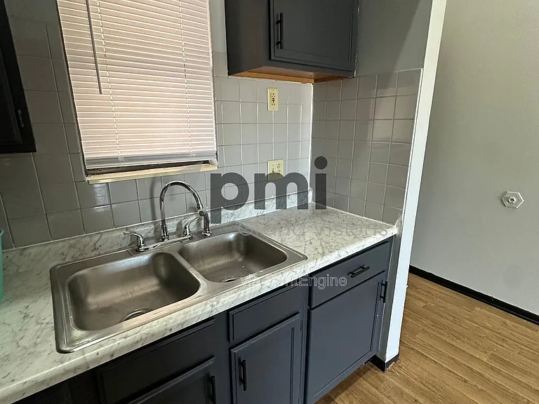 Vawter Street Apartments — Photo 27