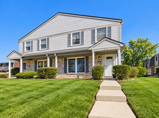 636 Newton Ct #636, Schaumburg, IL 60194