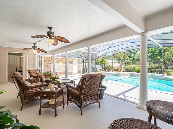 3rd image of 2301 Granada Blvd