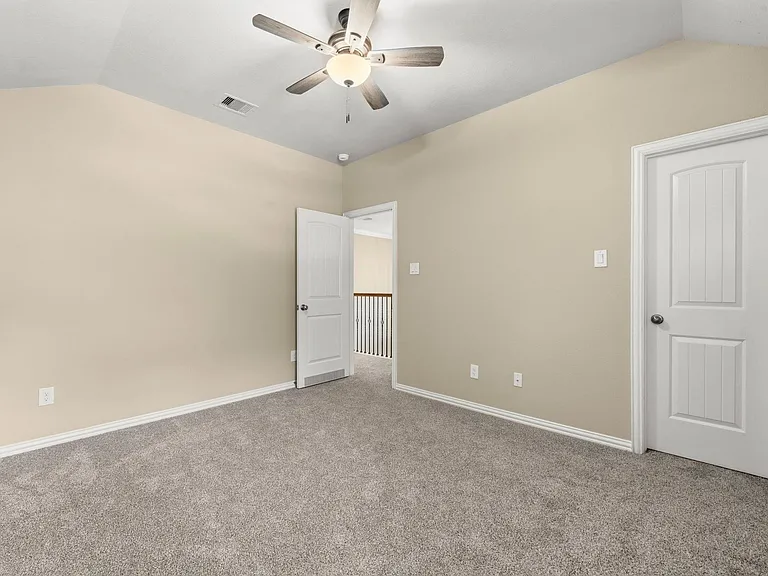 34 Sawbridge Cir — Photo 27