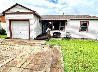 1029 Riviera Dr, Ponca City, OK 74601