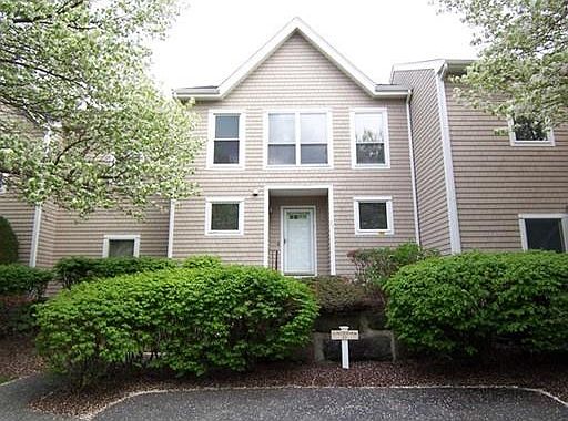 2nd image of 27 Whaler Ln