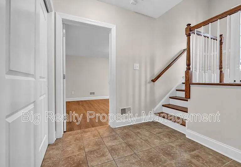 364 Prospect St — Photo 10