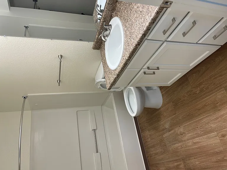 Casa de Sierra Senior Apartments — Photo 17
