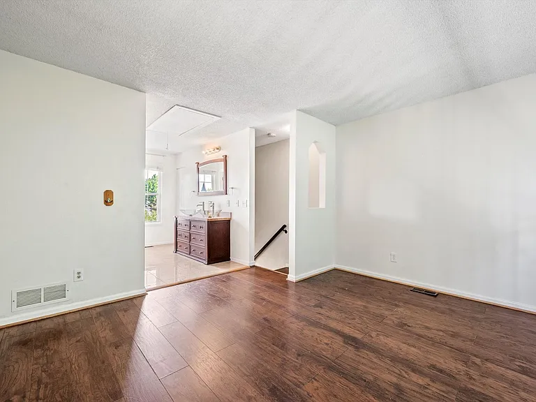 1683 S Blackhawk Way #B — Photo 12
