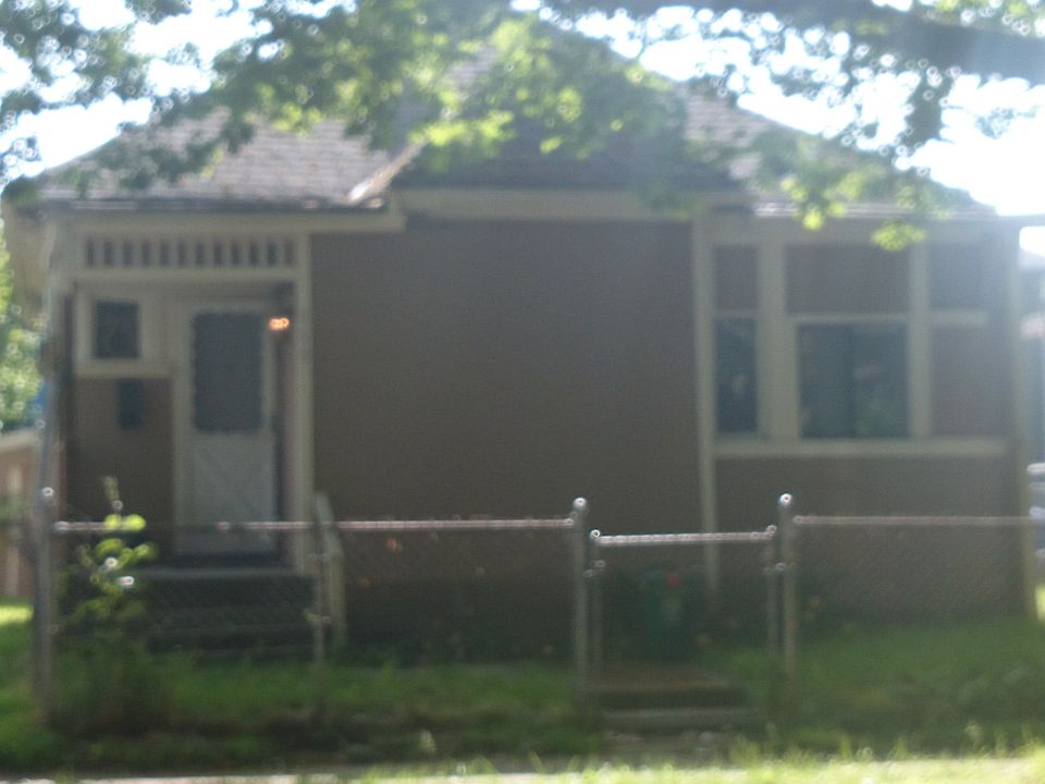 2nd image of 958 22nd Ave
