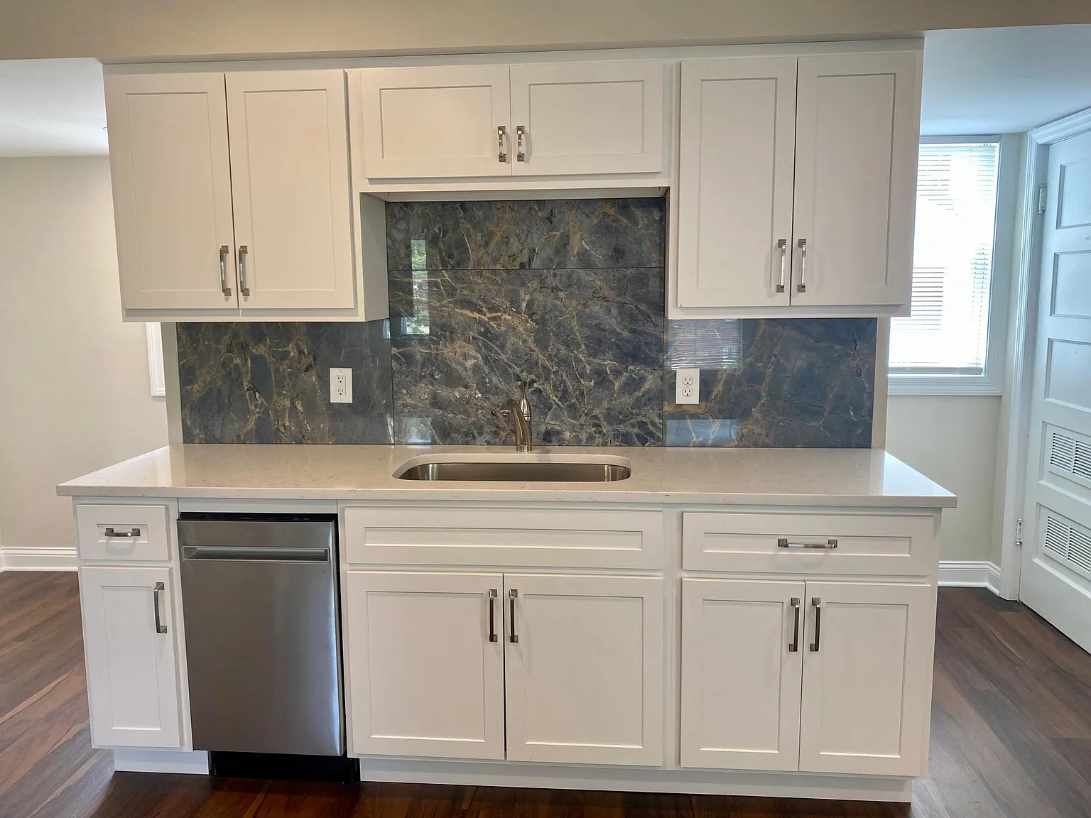 1 bed, 575 sqft, $1,025 — Photo 2