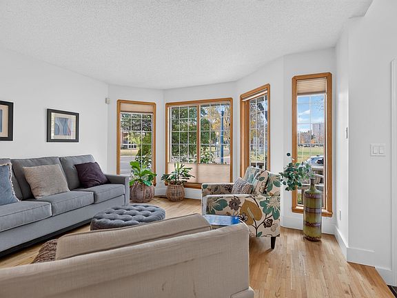 5th image of 9601 101st St NW