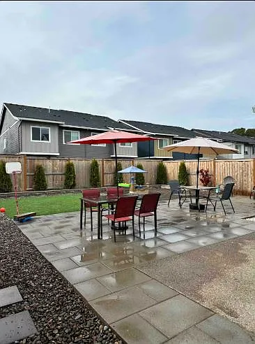 3 bed, 2.5 bath, 1609 sqft, $3,100 — Photo 2