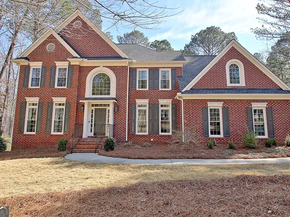 480 Stonehaven Dr, Fayetteville, GA 30215