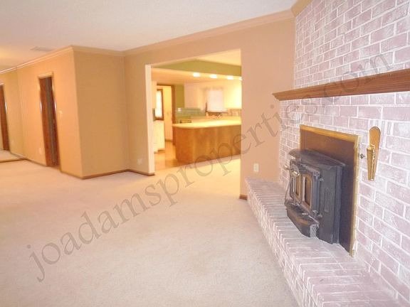 3rd image of 73 Larksong Dr