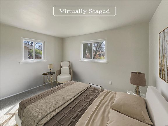 5th image of 624 Holiday Ave