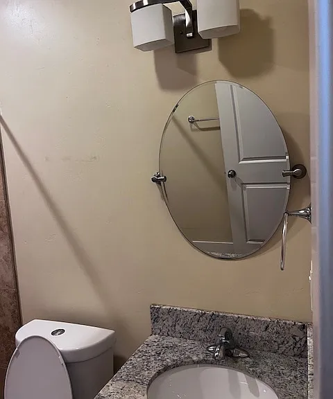 2820 T St #202 — Photo 12