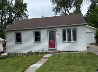 930 Groveland St, Lincoln, NE 68521