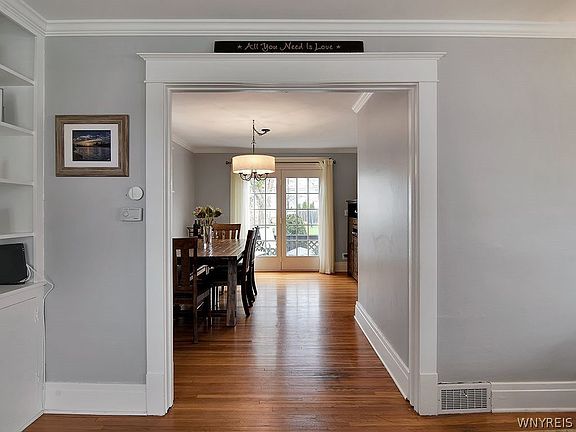 3rd image of 230 McKinley Ave