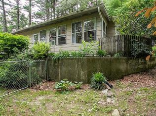 22 Stoney Brook Rd, Hendersonville, NC 28739