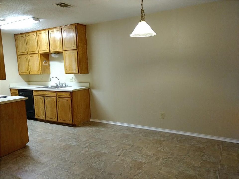 2nd image of 143 Page St