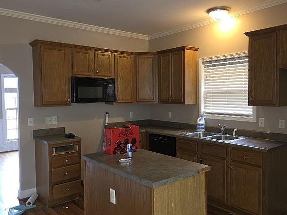 5th image of 101 Creekwood Dr