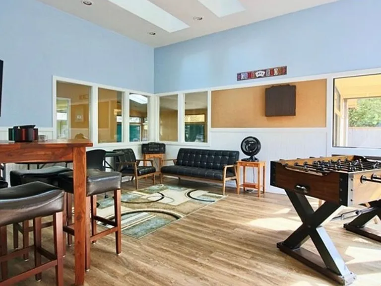 220 Israel Rd SW — Photo 26