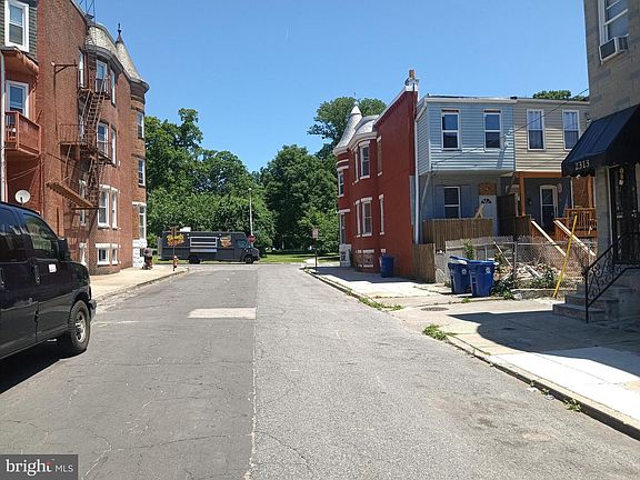 3rd image of 2309 Edgemont Ave