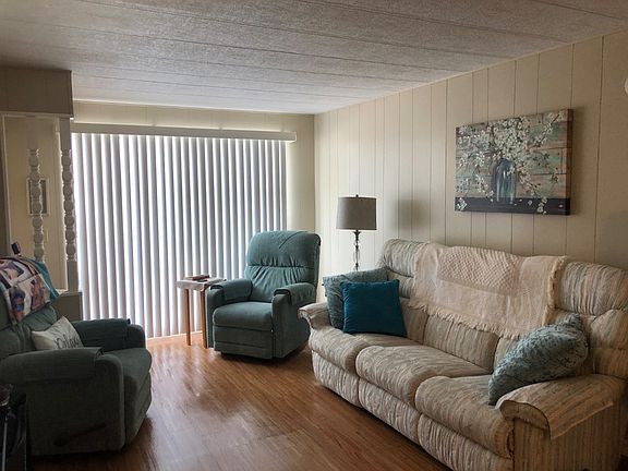 4th image of 12628 Silver Dollar Dr