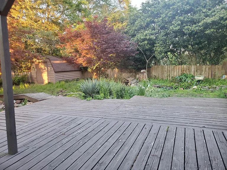 4704 Great Oaks Dr — Photo 24