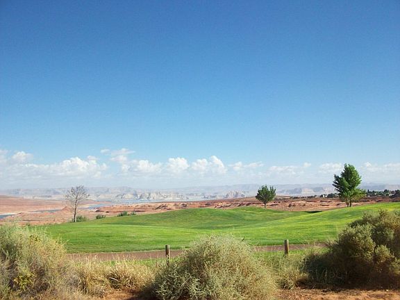 4th image of 225 N Navajo Dr