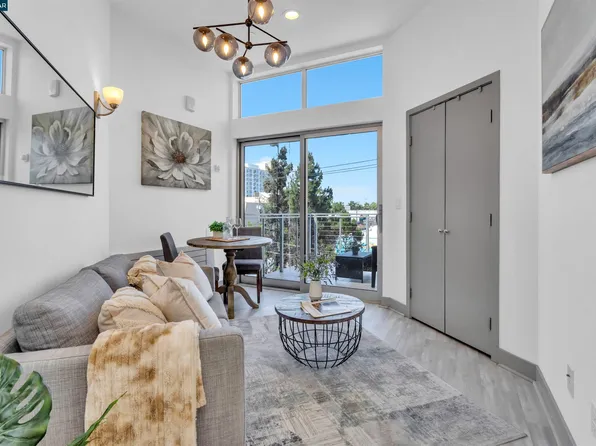 410 Webster St APT 5, Oakland, CA 94607