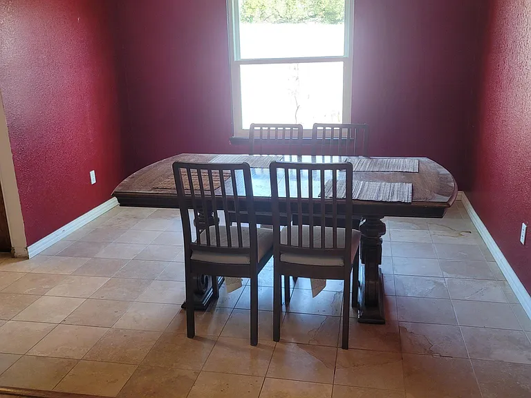 Shared dining room