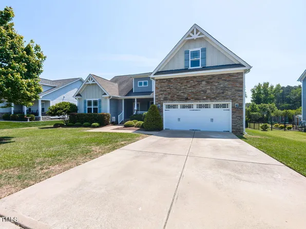 90 Heathgreen Dr, Clayton, NC 27527