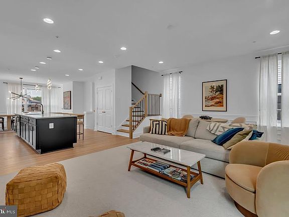 5th image of 282 Alluvium Dr