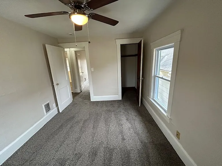 518 Lake Ave — Photo 12