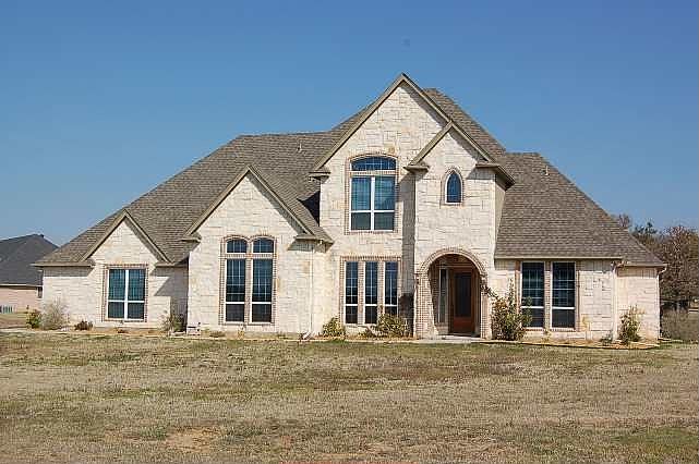 1st image of 230 Sherry Ln