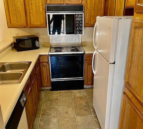 5th image of 3424 Vintage Dr APT 146