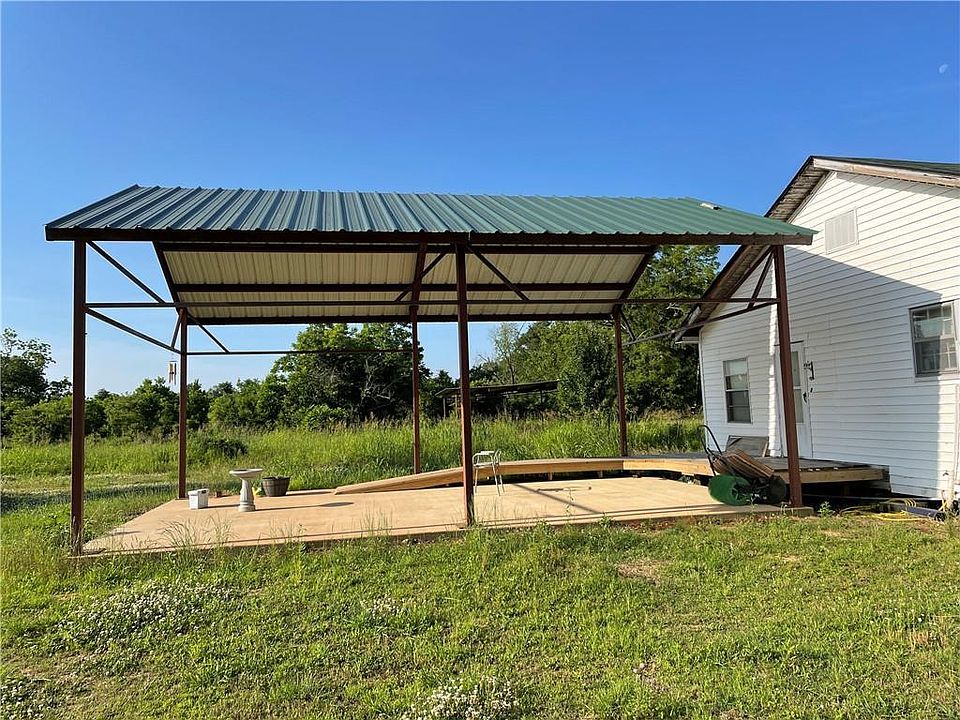 2nd image of 1836 Highway 457
