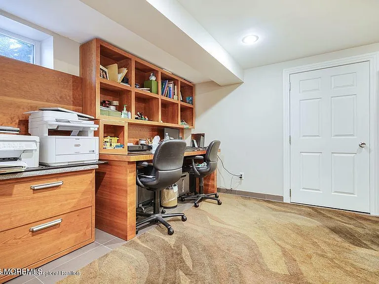 15 Timber Ln — Photo 28