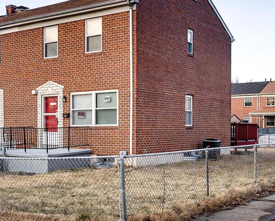 1st image of 783 Seawall Rd