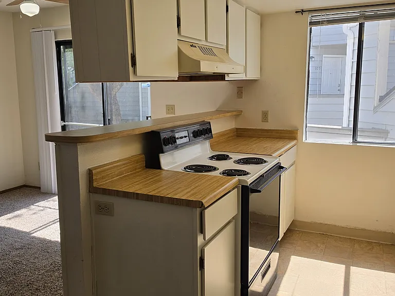 17054 E Tennessee Dr #103 — Photo 6