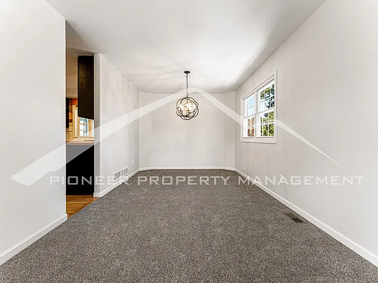 2295 Vineyard Pl — Photo 5