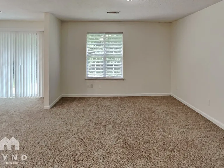 6332 Hickory Lane Cir — Photo 5