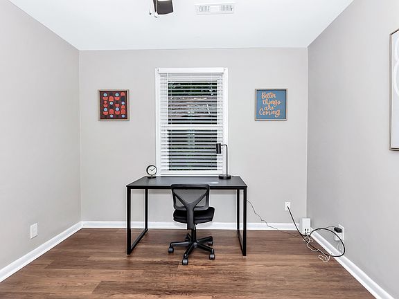 5th image of 2923 Wilson Dr NW