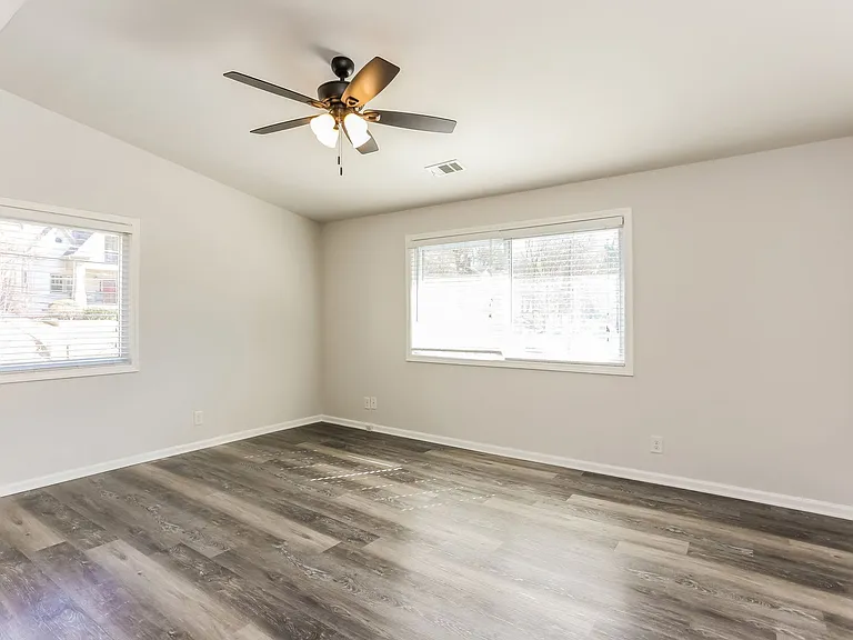 100 Terrace Dr NE #1 — Photo 7