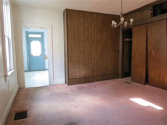 5th image of 853 Lincoln Ave