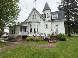 84 Pearl St, Clintonville, WI 54929