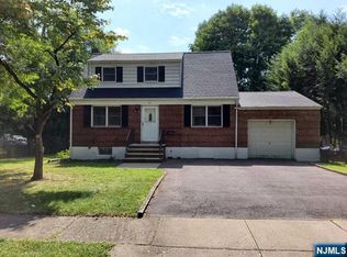 21 Glenwood Ave, Demarest, NJ 07627