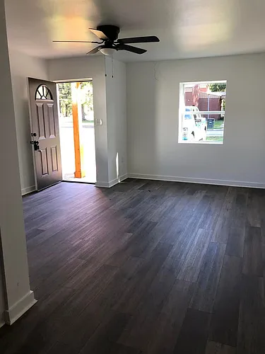 904 S Pine St #1 Photo 1
