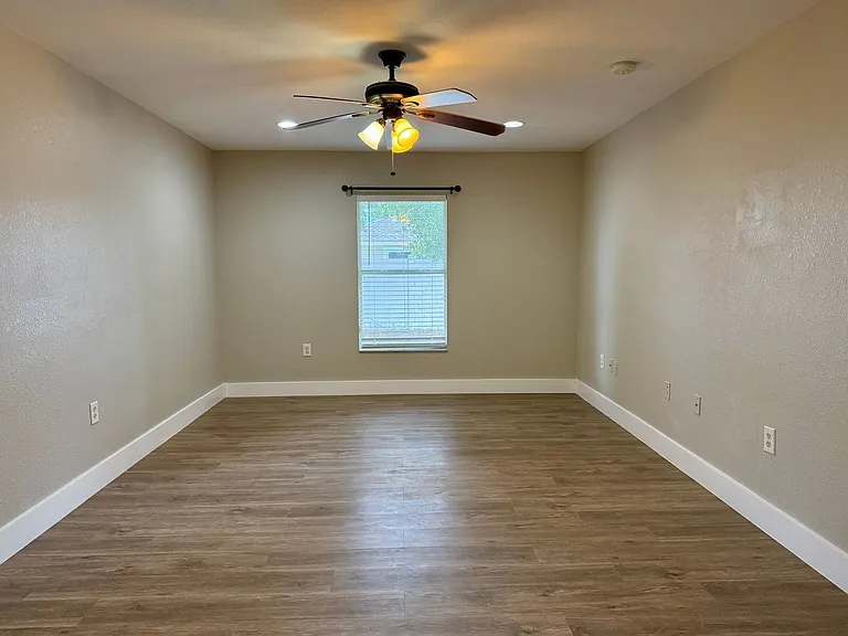 610 Muskrat Dr — Photo 15